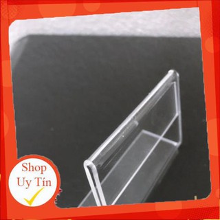 Menu mica chữ L size 6*8cm để bàn