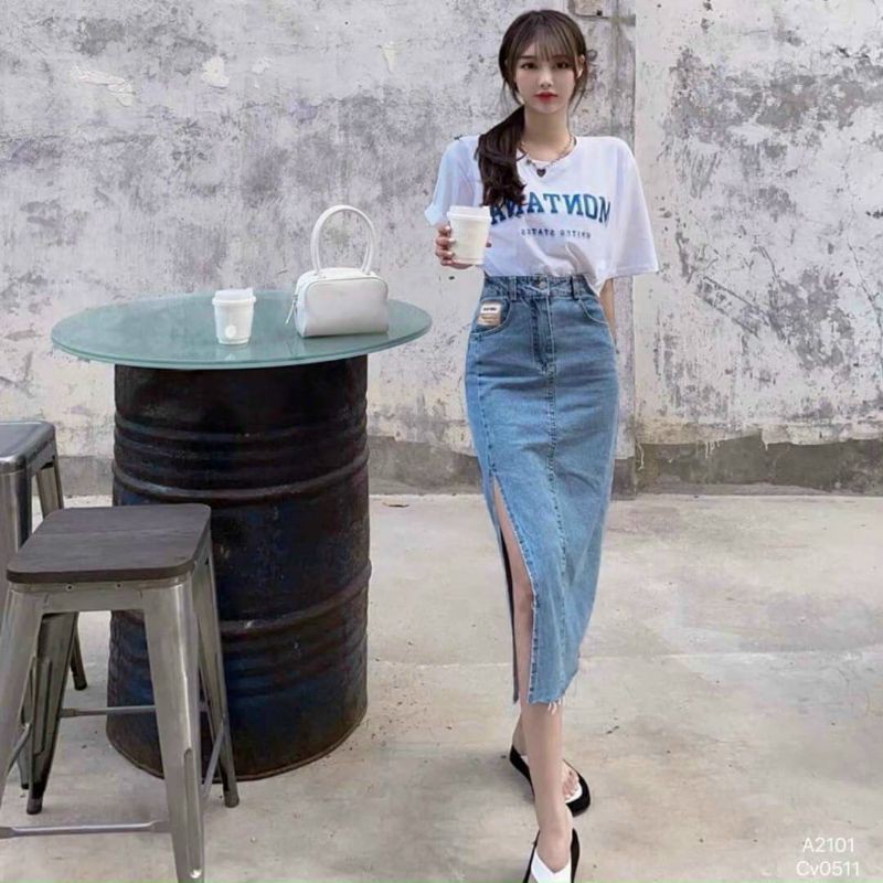 Váy sẻ một bên
