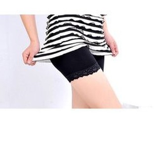 Quần đùi mặc trong váy bầu
