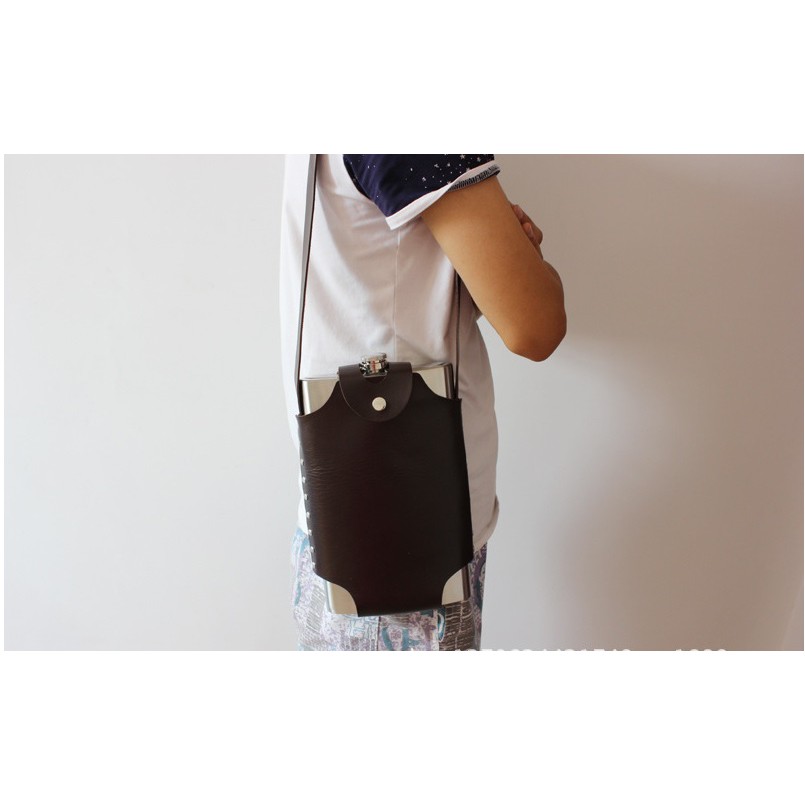 Bình inox đựng rươu 2L bao da cá tính không logo