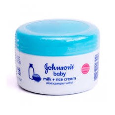 Kem Dưỡng Da Johnson’s Baby Milk Cream Nắp Xanh 50g chính hãng cty nhập khẩu 50g