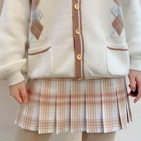 Đồng phục nữ sinh thiết kế đáng yêu độc đáo