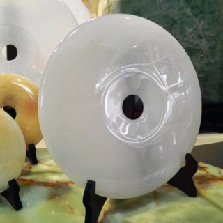 Đồng tiền chiêu tài bạch Ngọc