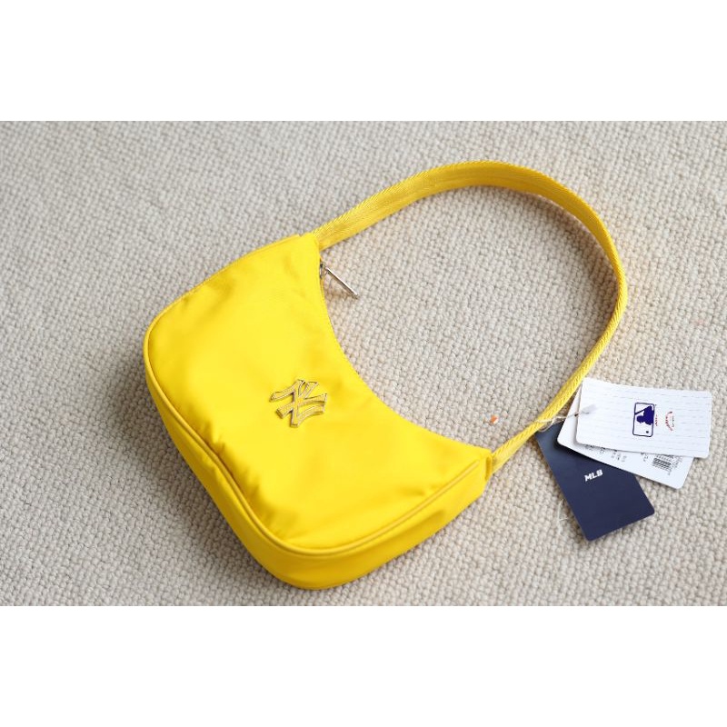 Túi kẹp nách xinh M.L.B