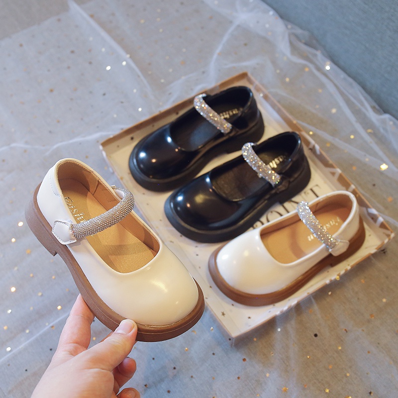 Giày búp bê bé gái, Giày cho bé gái phong cách vintage chất da mềm mịn đế êm mềm phối quai dán đính đá YNK86