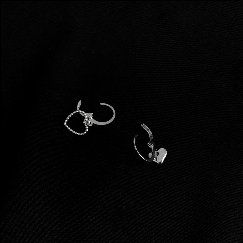 Đôi khuyên tai hình trái tim thiết kế đơn giản thời trang dành cho nữ
