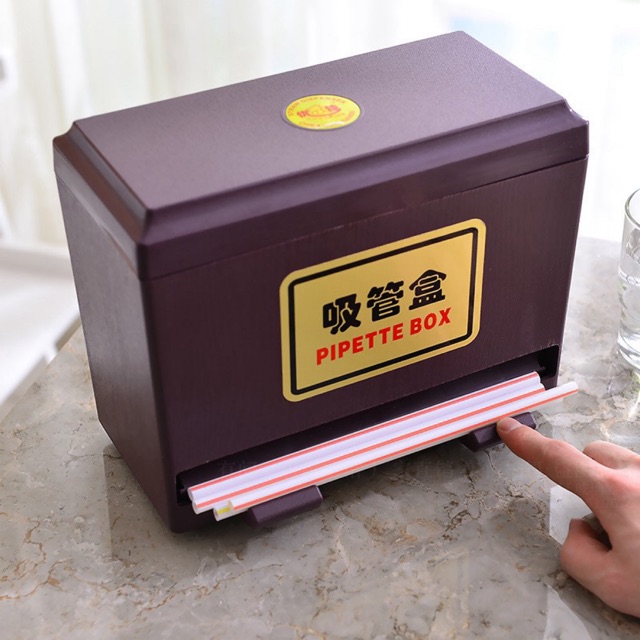 Hộp đựng ống hút
