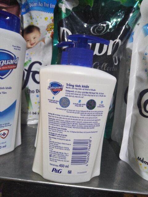 Nước rửa tay safeguard trắng tinh khiết 450ml loại bỏ 99,9% vi khuẩn.