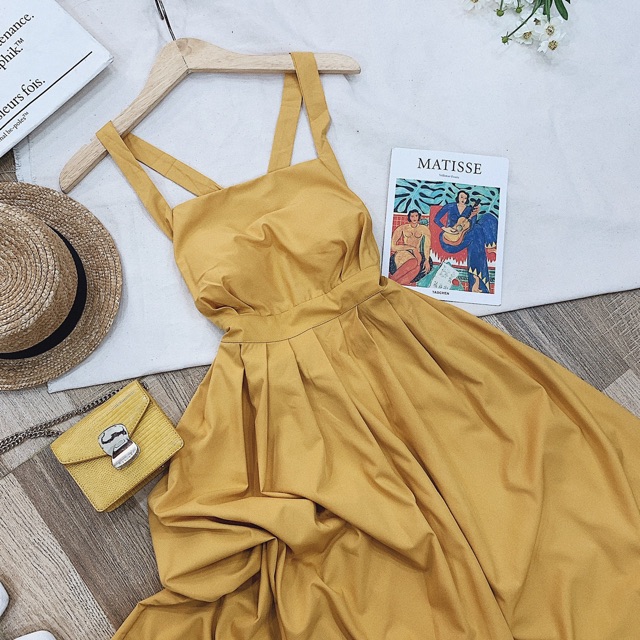 ĐẦM MAXI VÀNG HỞ LƯNG | BigBuy360 - bigbuy360.vn
