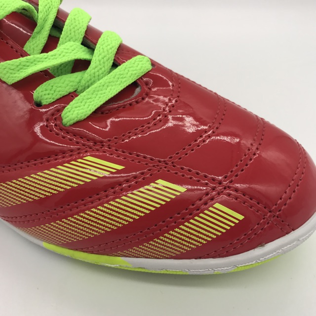 Giầy đá bóng 024C màu đỏ