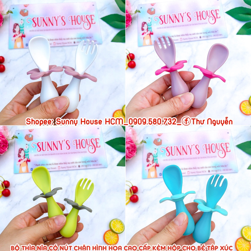 Bộ thìa nĩa cao cấp cho bé tập xúc có nút chặn hình hoa kèm hộp