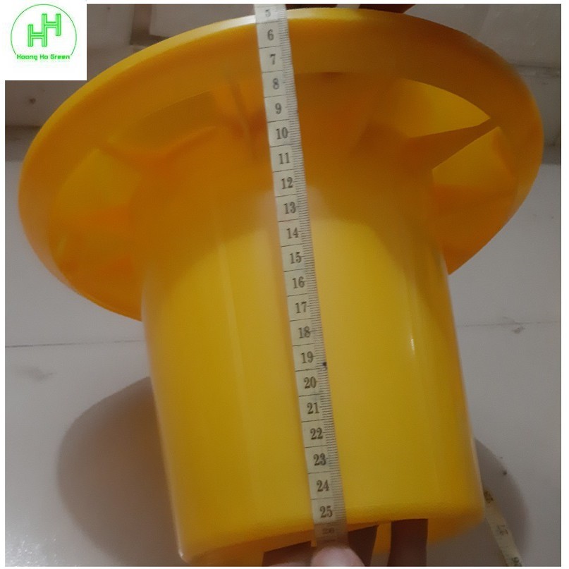 1 Máng ăn nhỡ liền vành   Chia ô, Kích Thước 33x33x20Cm - Nhựa Bình Thuận