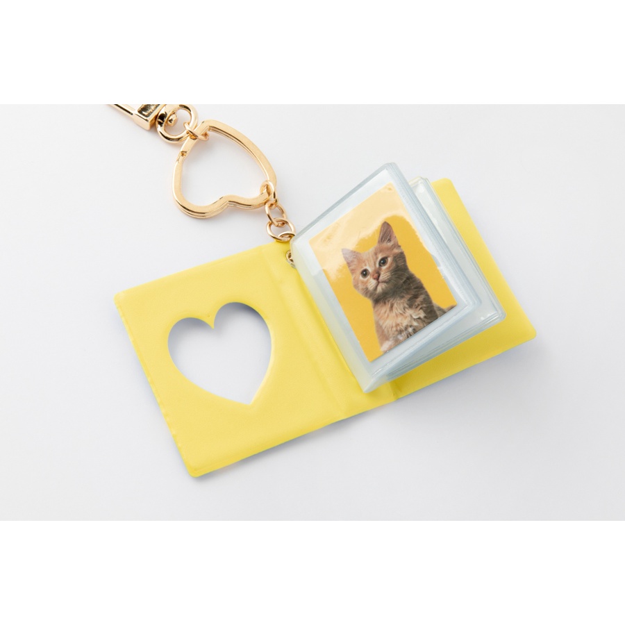 Album Ảnh 3X4 ARTBOX Hàn Quốc Mini Họa Tiết Mèo Dễ Thương Có Móc Khóa