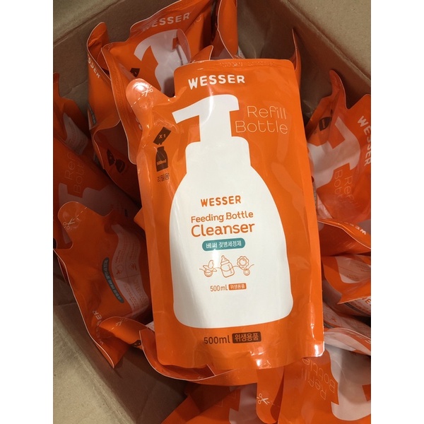 Bộ 1 Chai Và 1 Gói Nước Rửa Bình Sữa Wesser 500ml