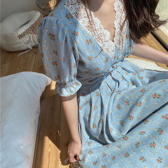 Đầm hoa Perty cổ chữ V phối ren phong cách retro Hàn Quốc cho nữ