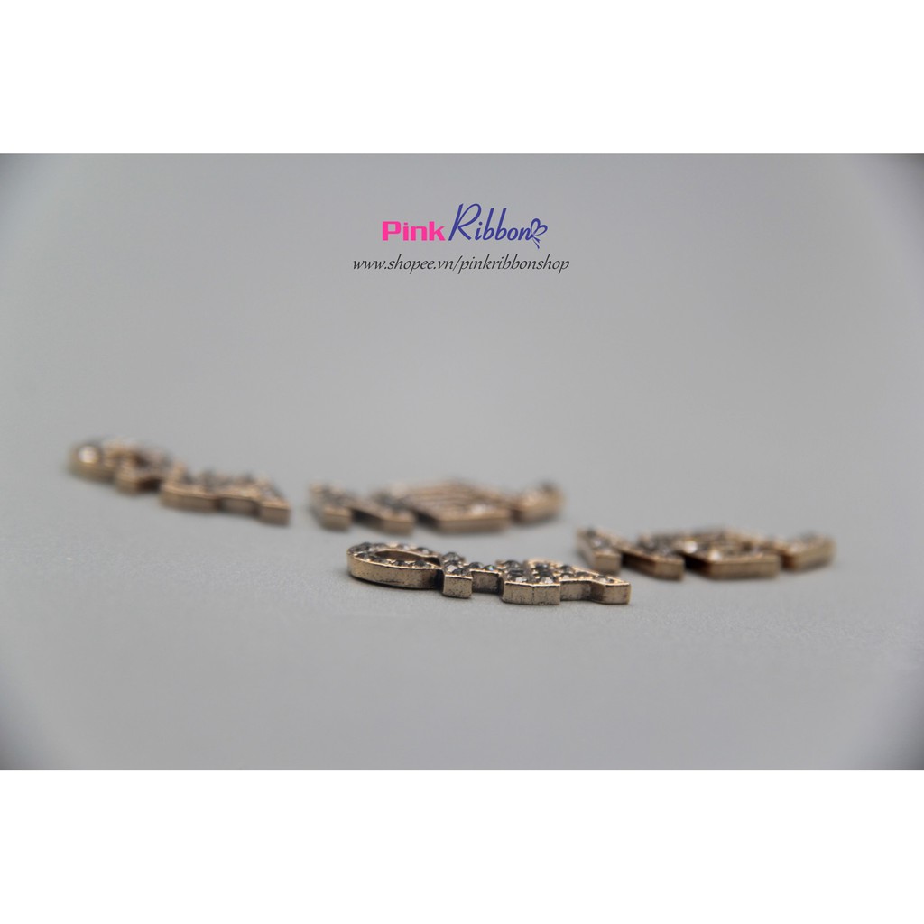 Charm Set chữ CHA và NEL đính đá