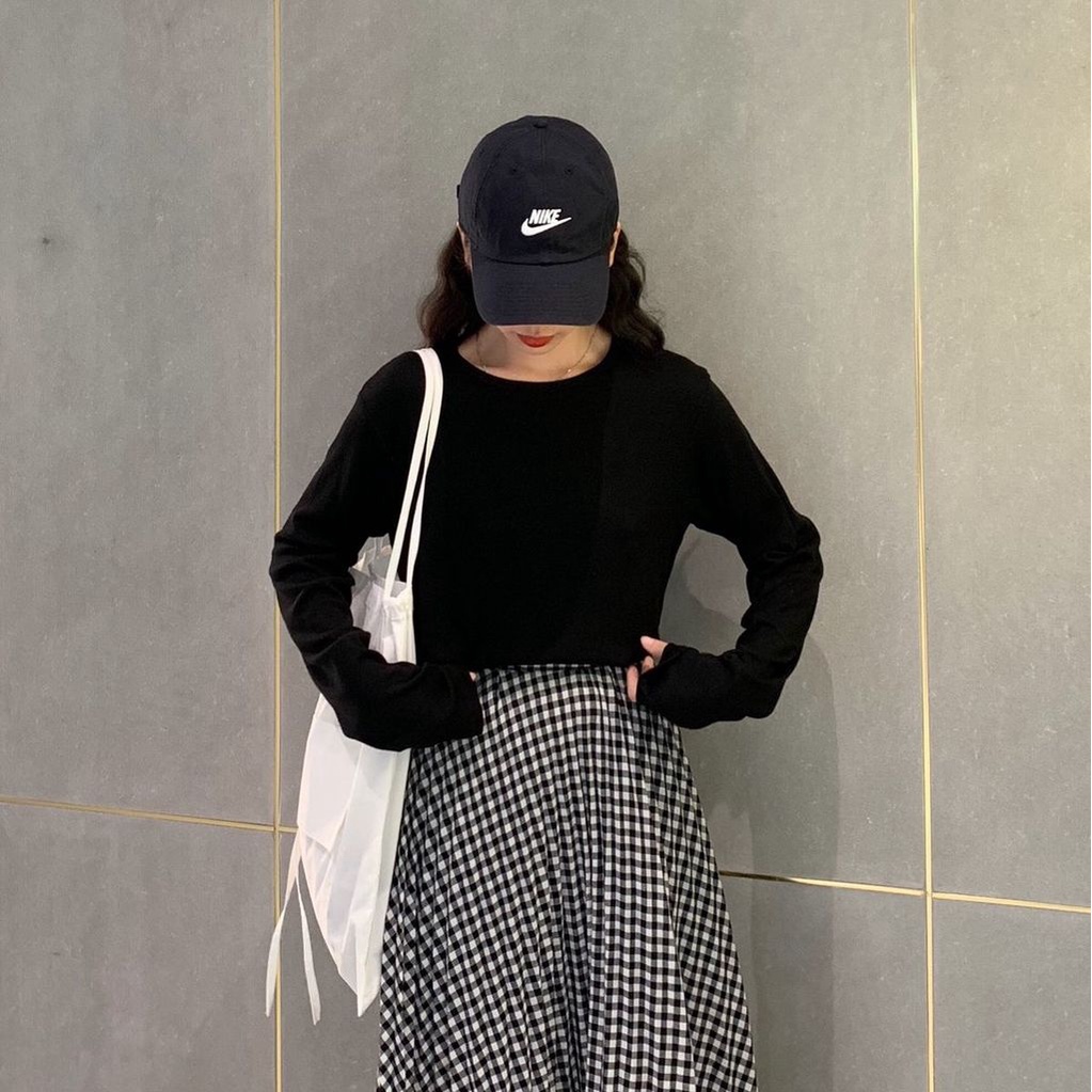 Áo Thun Tay Dài Cổ Tròn Màu Sắc Đơn Giản Dành Cho Nữ