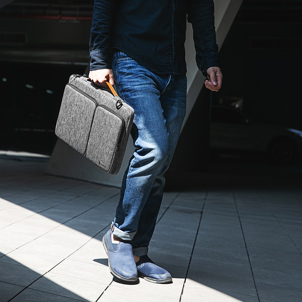 Túi đeo TOMTOC (USA) 360* Shoulder bags cho Ultrabook/MACBOOK Pro 13/15/16 inch - A42 - Hàng Chính Hãng