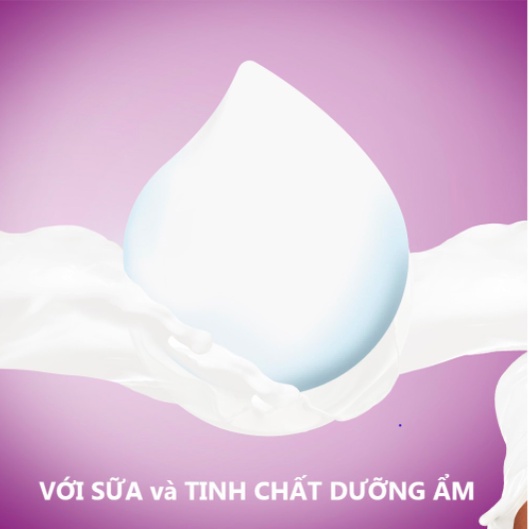 Dung Dịch Vệ Sinh Phụ nữ Lactacyd Soft &amp; Silky Dưỡng Ẩm 250ml