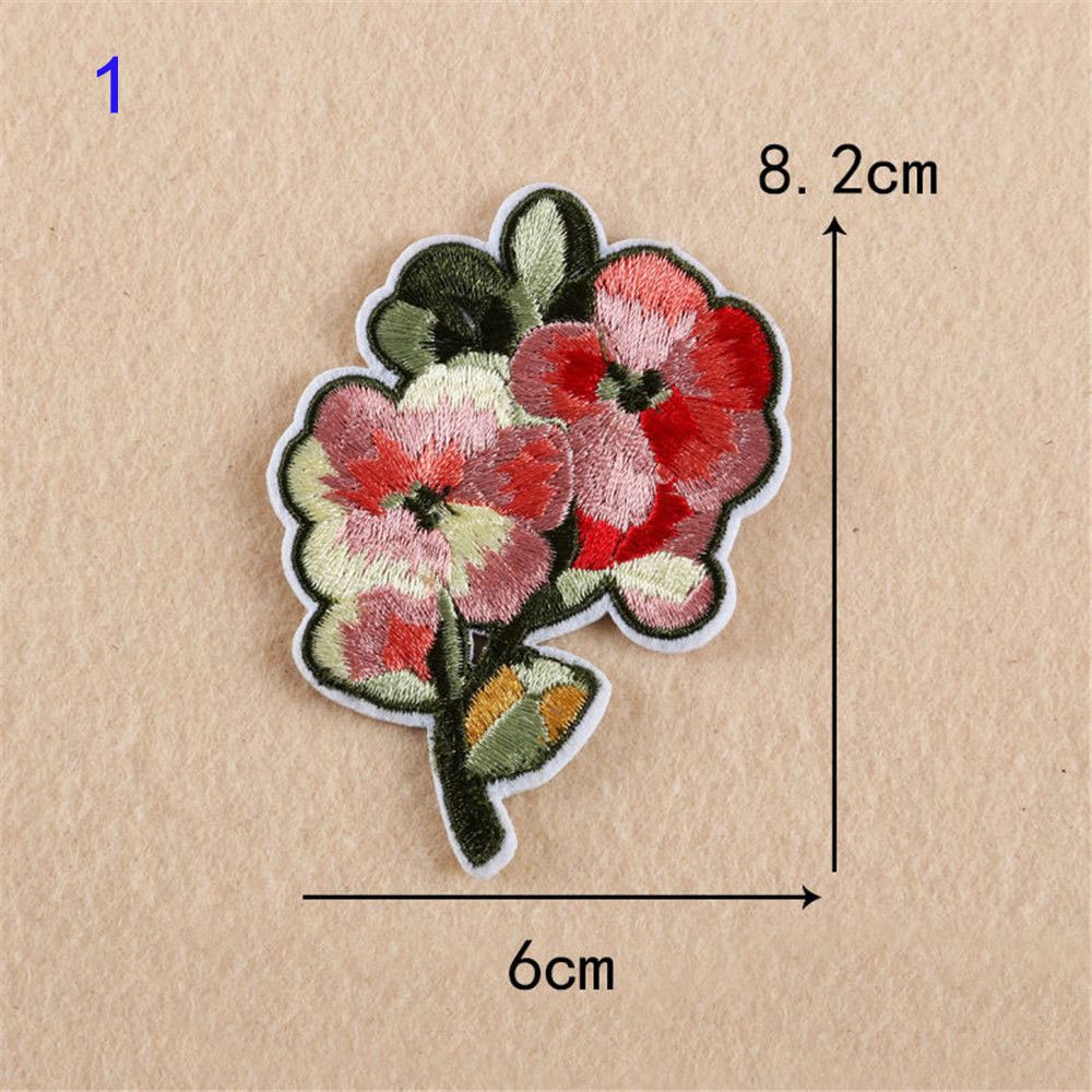 Sticker dán in áo họa tiết hoa bắt mắt