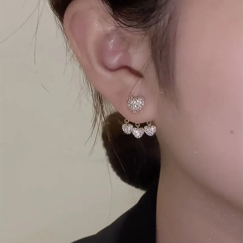1 Đôi Bông Tai Hình Trái Tim Đính Đá Phối Tua Rua Màu Bạc Tinh Tế Phong Cách Ngọt Ngào Thời Trang Cho Nữ