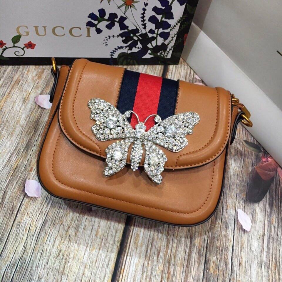 Gucci khóa bướm