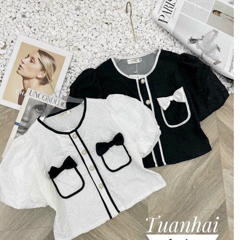 Aó sơ mi vải xốp hoa nổi,2 màu trắng- đen mã 121