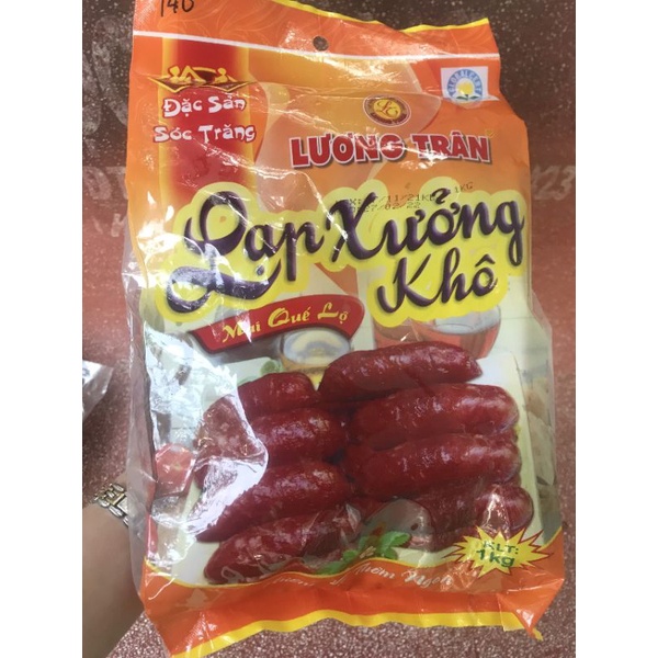 1kg Lạp xưởng khô Mai quế lộ Lương Trân