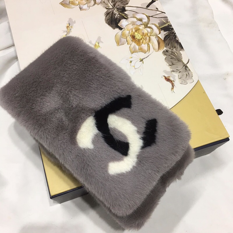 Khăn Quàng Cổ Lông Thương Hiệu Phong Cách Hq Sang Chảnh Cao Cấp