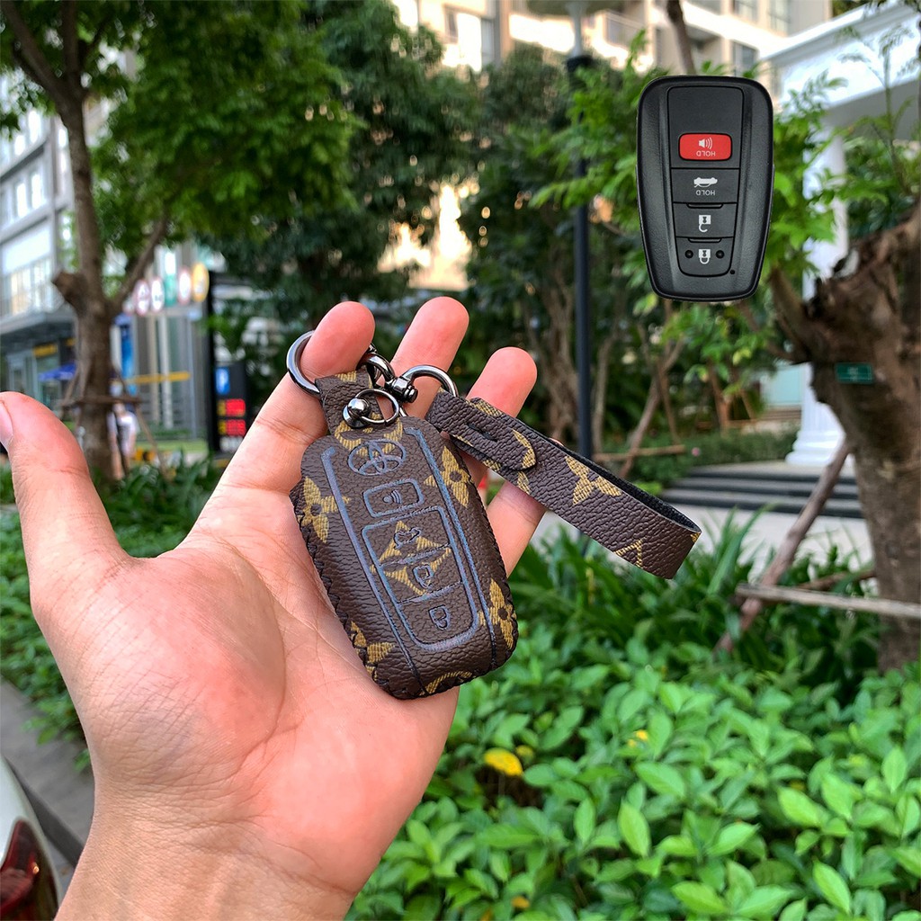 Đựng smartkey Toyota Corolla Cross Camry handmade da thật khâu tay TCRV AD có tay cầm