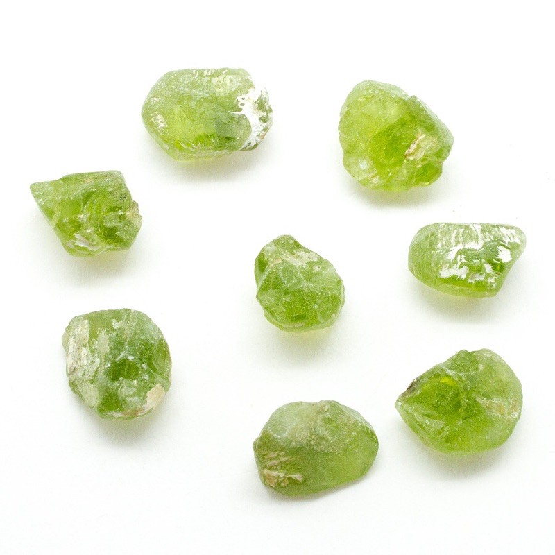 Đá vụn xanh peridot thô