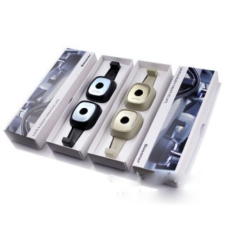 Móc treo đồ xe hơi Bosoner