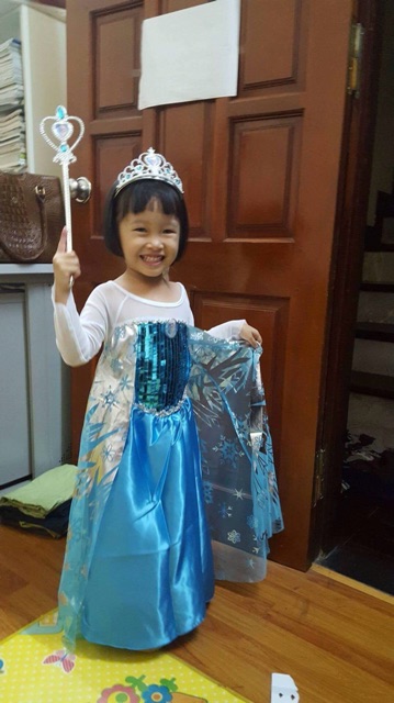 Set phụ kiện Elsa - Anna cho bé