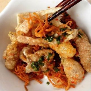 Combo 6 HỘP DA HEO CHIÊN GIÒN + 1 KG ĐẬU PHỘNG TỎI ỚT