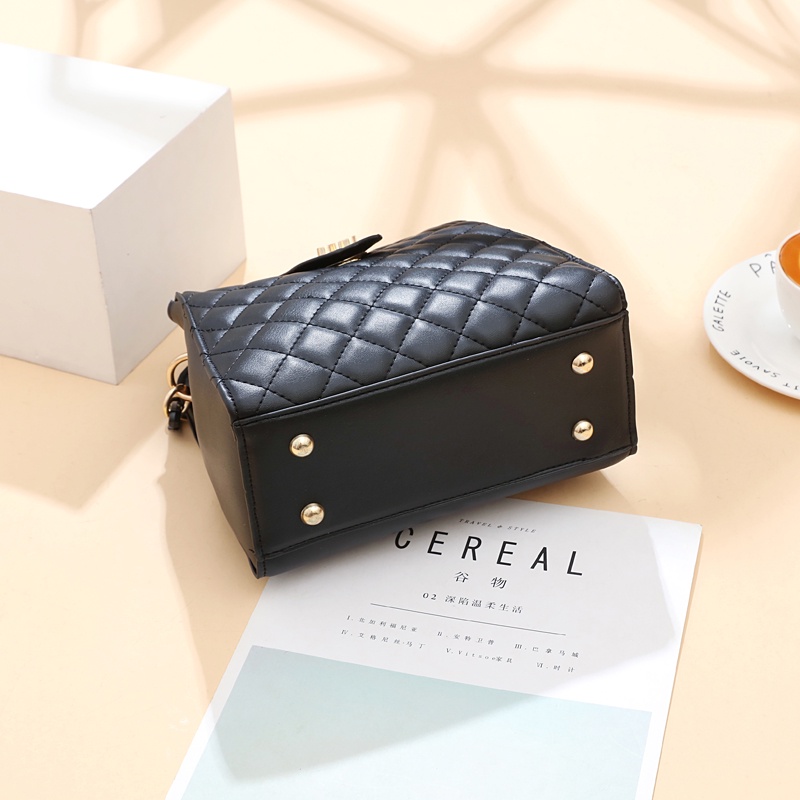 Túi Đeo Chéo Nhỏ Quai Xích Hình Thoi Phong Cách Mới Cao Cấp Dễ Phối Đồ Cho Nữ