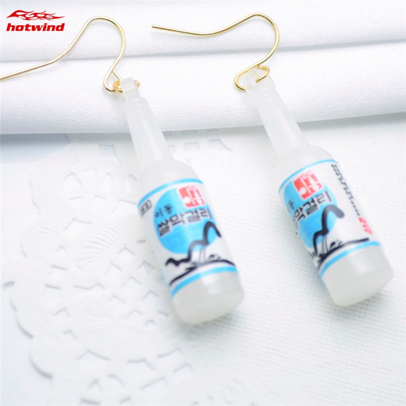 Khuyên tai nữ trang tạo hình chai rượu vang sáng tạo