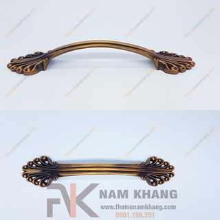 Tay nắm cửa tủ gỗ hoa văn mạ đồng cổ điển NK013 (Màu Cafe)