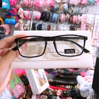 Kính gọng tata vuông