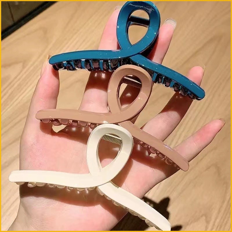 Kẹp Tóc Hình Cá Mập Lớn Màu Nhám Thời Trang Cao Cấp Cho Nữ