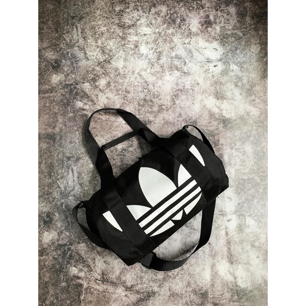 (THAILAND XUẤT XỊN) Túi trống das logo to ADICOLOR SHOULDER BAG Made in Thailand Kích thước: 14” x 8” x 8”