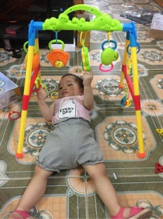 Kệ chữ A có nhạc cho bé