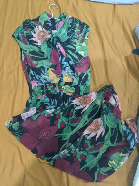 Pass váy Hà cúc mua 1.6tr pass 850k  mặc lên vô cùng yêu kiều nữ tính