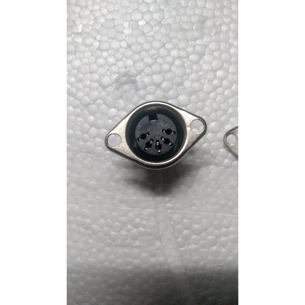 Đầu jack DIN cái  5 PIN gắn vỏ