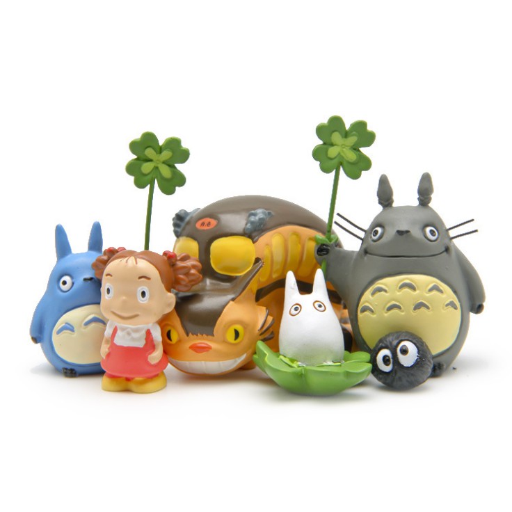 Mô hình Totoro cầm cỏ bốn lá Clover cho các bạn trang trí tiểu cảnh, terrarium, DIY