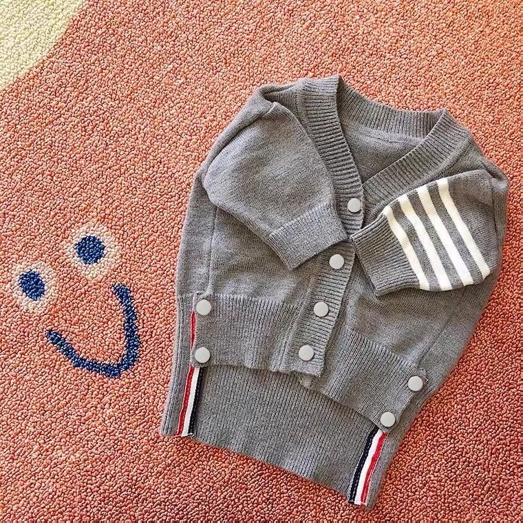 Áo Khoác Len Cardigan Đính Bóng Lông Thời Trang Thu Đông Cho Thú Cưng