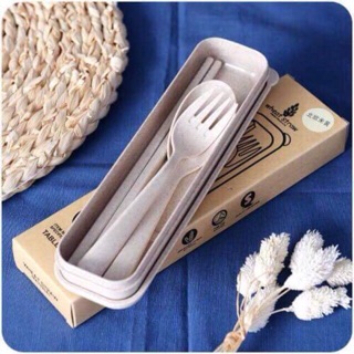 Bộ đũa, thìa, dĩa lúa mạch tặng kèm hộp