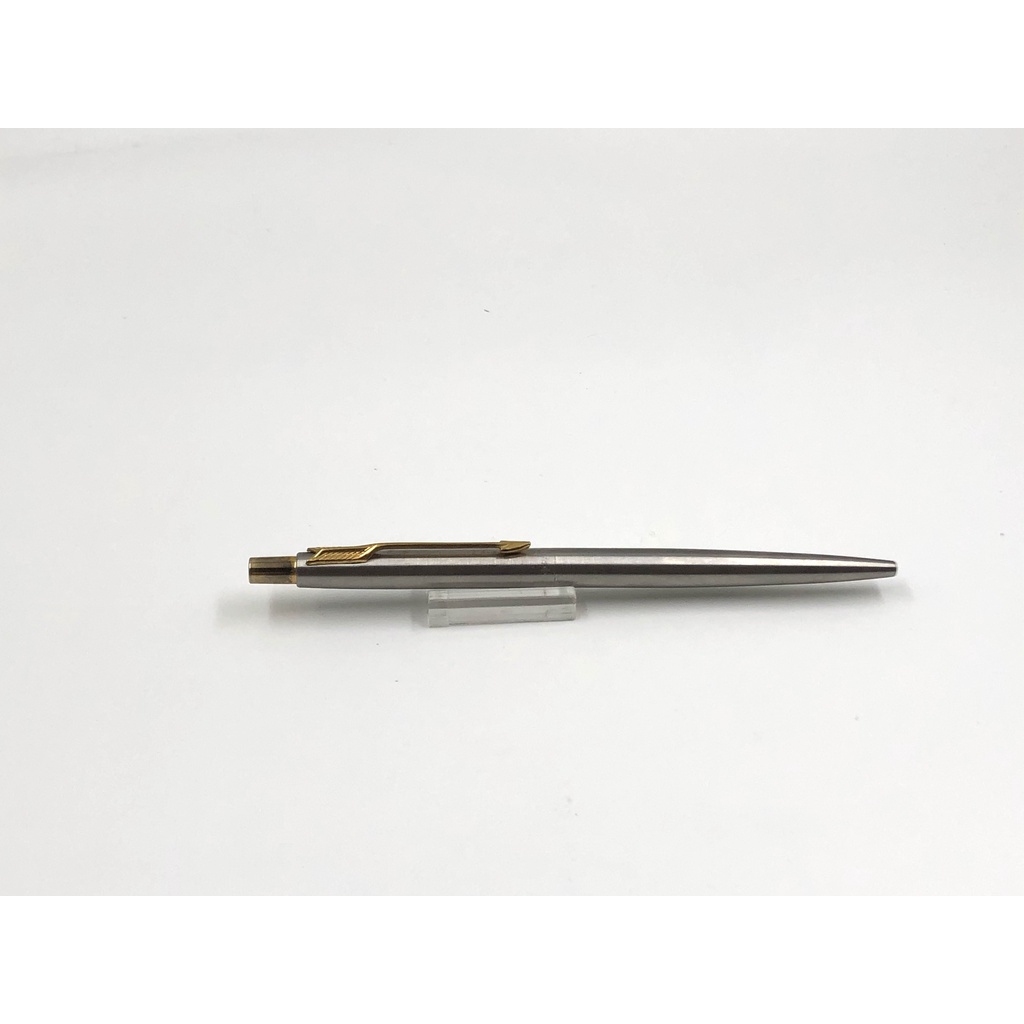 Bút bi bấm Parker Clasic Flighter sản xuất tại Mỹ