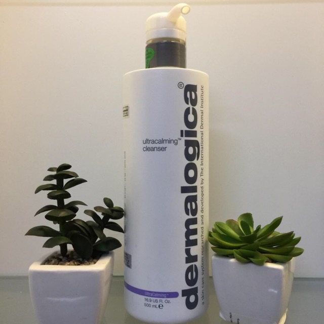 Sữa rửa mặt dành cho da nhạy cảm UltraCalming Cleanser 500ml (Dermalogica UltraCalming)