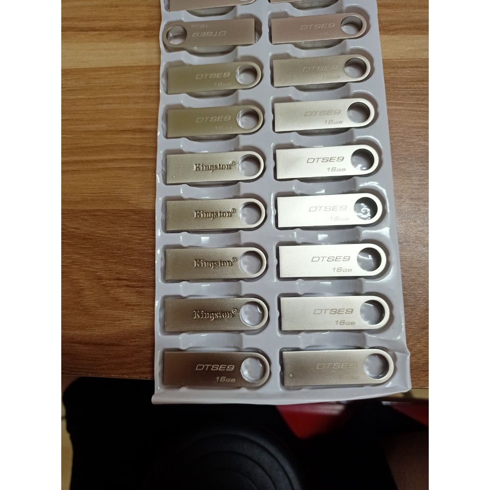USB 2.0 16GB 8GB SAMSUNG,Kingston thiết kế nhỏ gọn, vỏ kim loại, chống nước