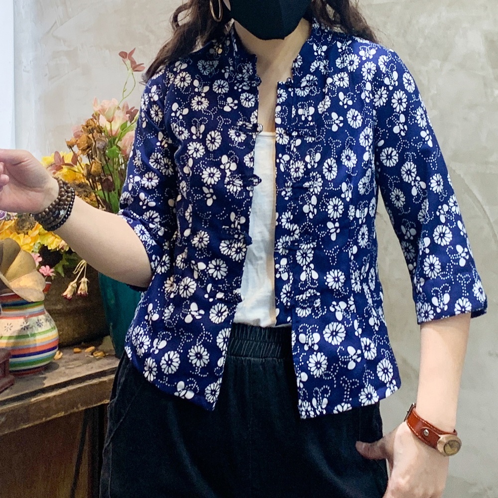 Áo Khoác Cổ Đứng Cài Nút Họa Tiết Hoa Phong Cách Dân Tộc Bắc Âu Cổ Điển Mới Nhất Dành Cho Nữ